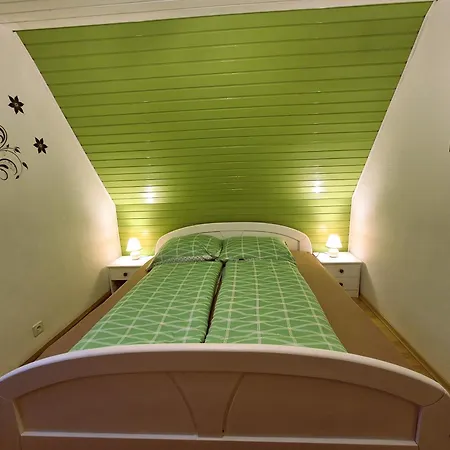 Sonnenschein 2r Mit Terrasse Und Garten * 프리드리히스하펜