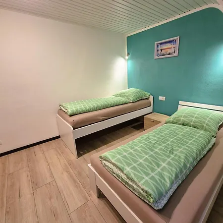 아파트 Sonnenschein 2r Mit Terrasse Und Garten