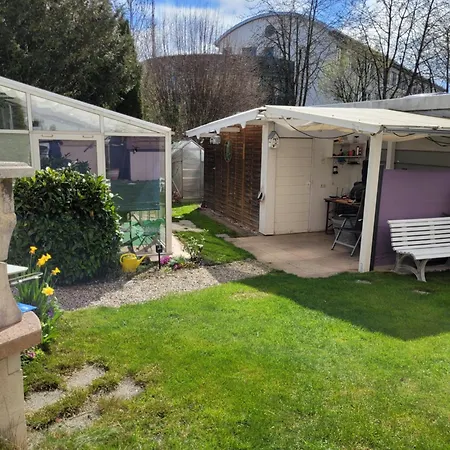 Apartment Sonnenschein 2r Mit Terrasse Und Garten